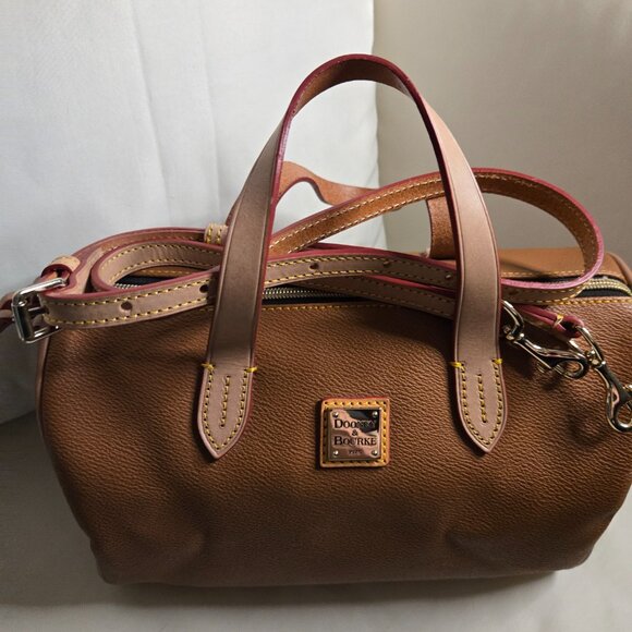 Dooney & Bourke Saddle Pebble Satchel – Chic Everyday Classic - Picture 2 of 9